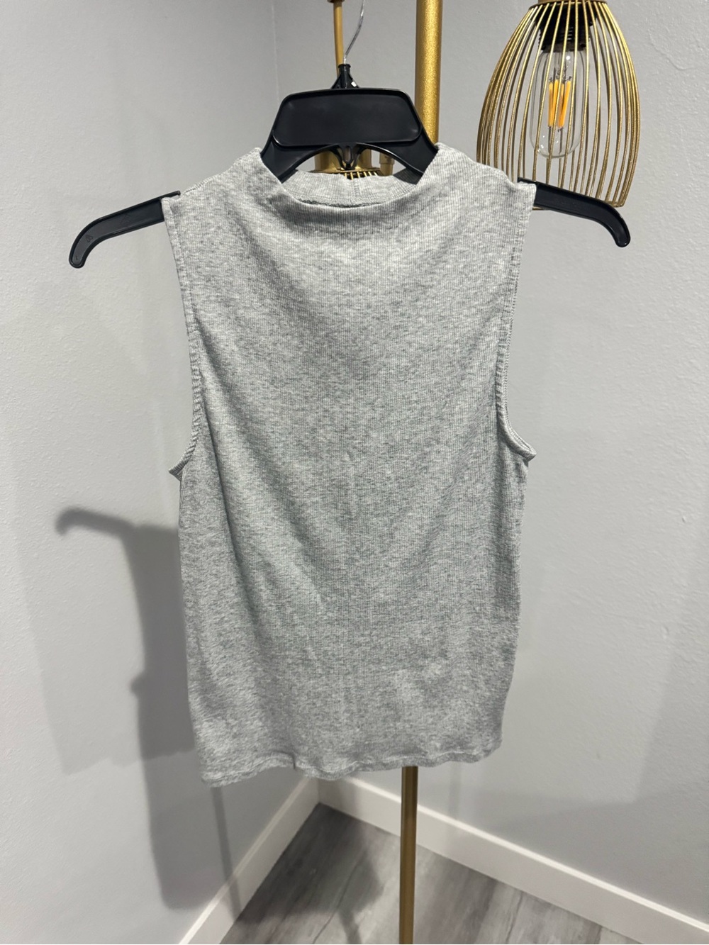 Everlane Light Gray Mock Neck Sleeveless Tank